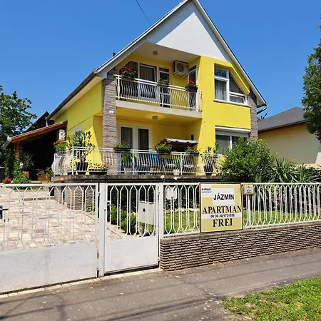 Jázmin Apartman *